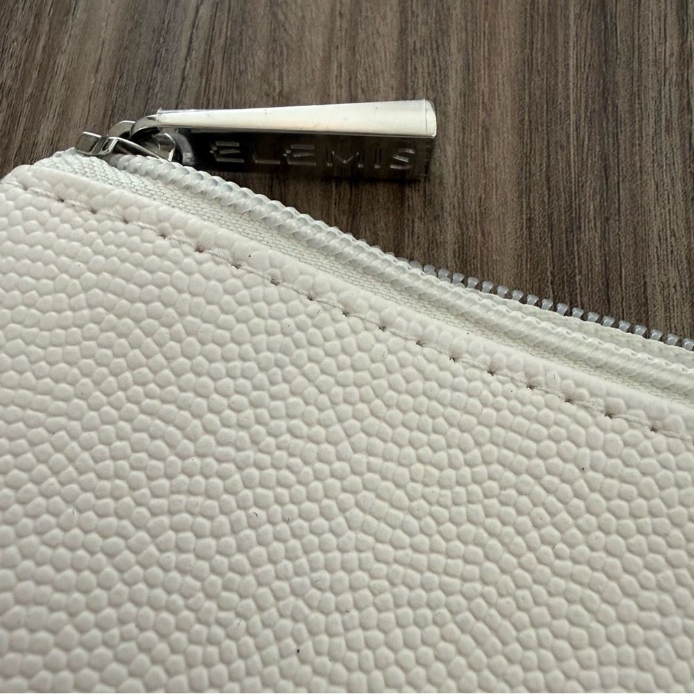 Elemis White Cosmetic Pouch with Face Towel - Picture 6 of 9